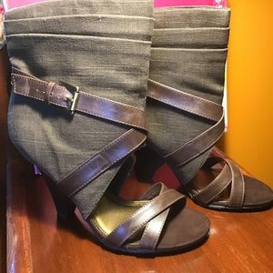 Chinese Laundry 7.5M heels (NIB) Shooters Peep